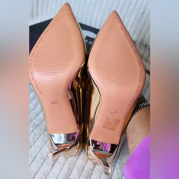 🔥Metallic Gold Heels🔥 BRAND NEW Beautiful High Heels Sz 9.5! - Picture 5 of 10